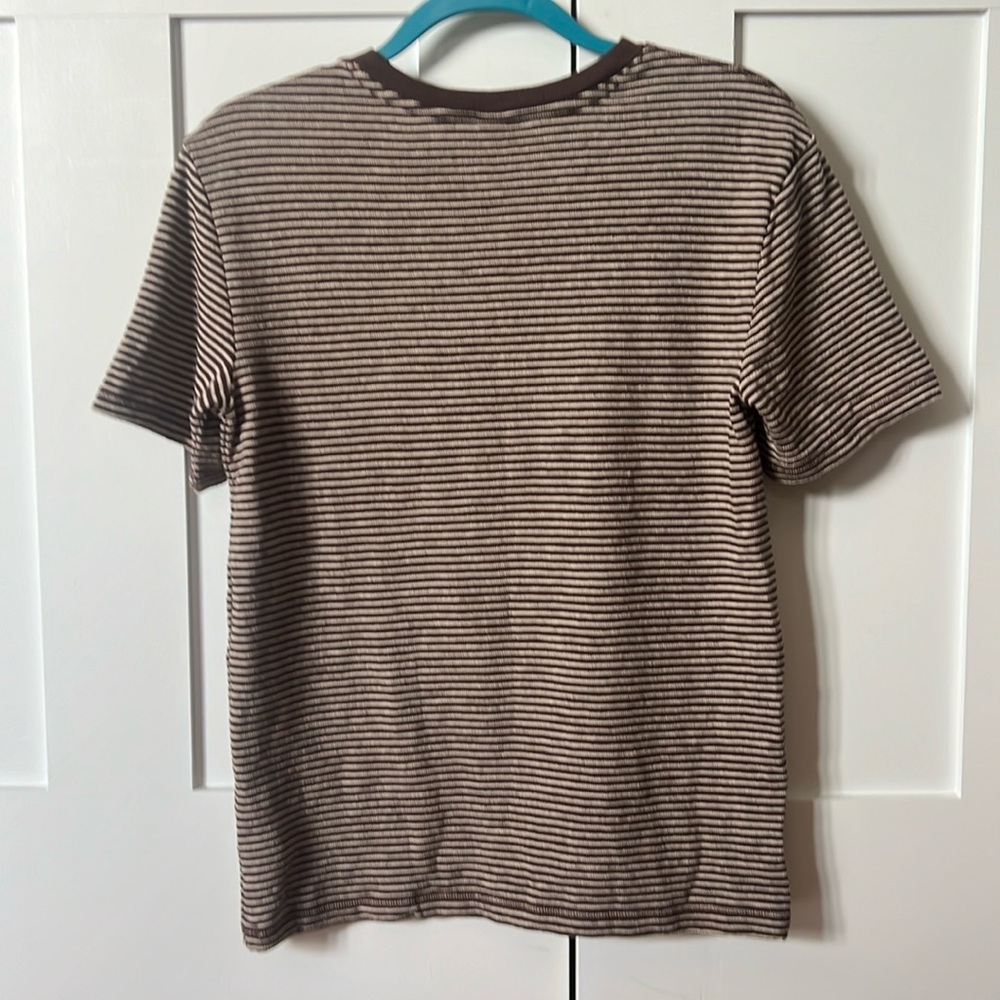 Old Navy Textured Knit T-Shirt - Picture 2 of 4